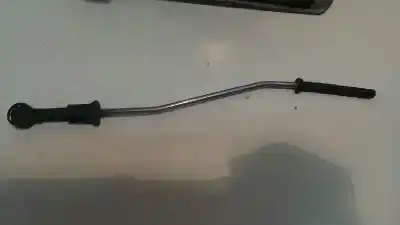 Second-hand car spare part tailgate back door handle for volkswagen caddy ka/kb (2k) kombi oem iam references 2k0827565f 2k0827565f 2k0827565g