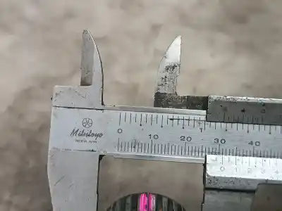 Recambio de automóvil de segunda mano de transmision delantera derecha para land rover discovery ii (l318) 2.5 td5 4x4 referencias oem iam 2258083  2258083