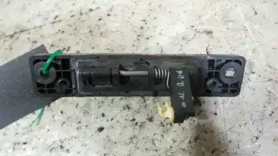 Second-hand car spare part tailgate back door handle for kia sorento 2.5 crdi active oem iam references   