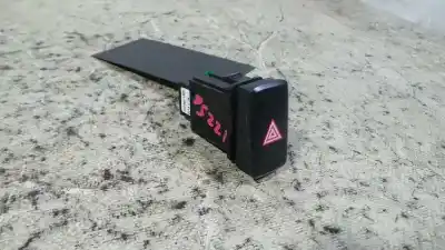 Second-hand car spare part hazard warning lights for kia cee´d sporty wagon drive oem iam references 