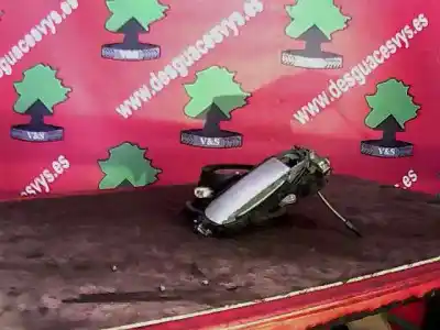 Peça sobressalente para automóvel em segunda mão puxador exterior dianteiro esquerdo por audi a4 berlina (8e) 1.9 tdi (96kw) referências oem iam 