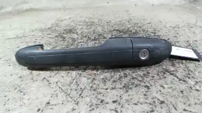 Pezzo di ricambio per auto di seconda mano maniglia esterna anteriore sinistra per mercedes-benz vito (w639) basic, combi 111 cdi compacto (639.601) riferimenti oem iam 