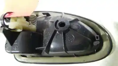 Second-hand car spare part interior right front handle for renault clio ii fase ii (b/cb0) authentique oem iam references 