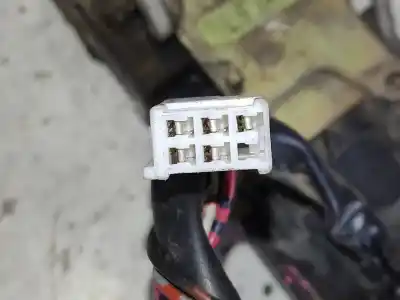 Second-hand car spare part left front door lock for mazda premacy (cp) td active oem iam references   