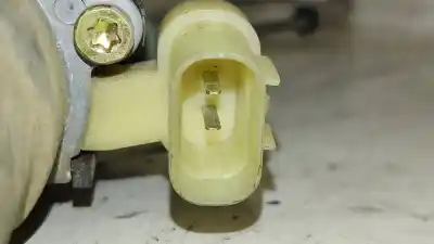 Second-hand car spare part driver left window regulator for kia rio 1.5 crdi oem iam references   