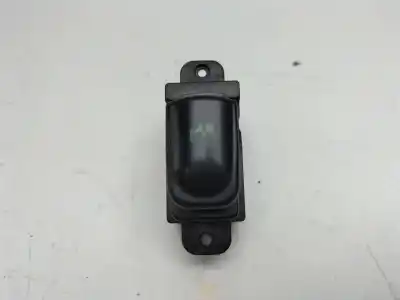 Peça sobressalente para automóvel em segunda mão botão / interruptor elevador vidro traseiro esquerdo por hyundai sonata (nf) 2.0 crdi comfort i referências oem iam 9357820000