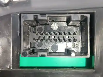 Peça sobressalente para automóvel em segunda mão quadrante por fiat doblo active referências oem iam 5550011005  5550011005