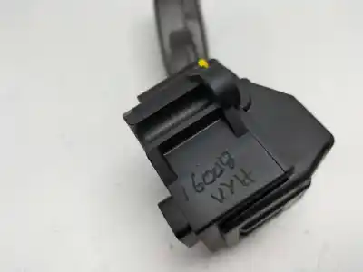 Pièce détachée automobile d'occasion commande de clignotants pour bmw serie 7 (e65/e66) 730d références oem iam 6911516b  01106700