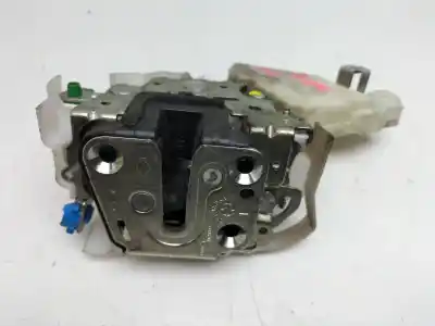 Second-hand car spare part LEFT FRONT DOOR LOCK for NISSAN NT400 CABSTAR (01/20214->)  OEM IAM references 80553AA20A  