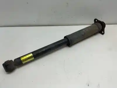 Автозапчасти б/у правый задний амортизатор за toyota yaris (ksp9/scp9/nlp9) básico ссылки oem iam 7442012