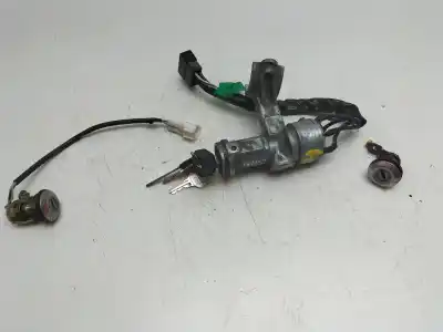 Piesă de schimb auto la mâna a doua set contact cu chieie pentru isuzu trooper ubs 55 referințe oem iam 