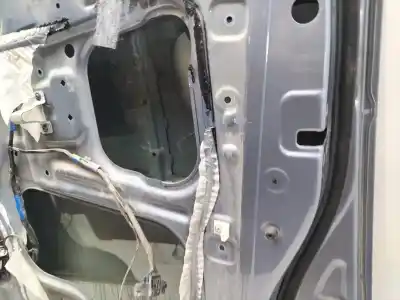 Recambio de automóvil de segunda mano de puerta delantera derecha para hyundai h1 kasten (flügeltüren h.) referencias oem iam   