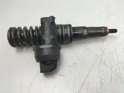 Recambio de automóvil de segunda mano de INYECTOR para SEAT IBIZA (6J5)  referencias OEM IAM 038130073BP  