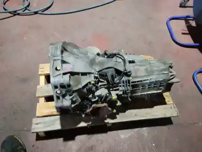 Second-hand car spare part gearbox for audi a4 avant (8e) 2.0 20v cat (alt) oem iam references 012301103  
