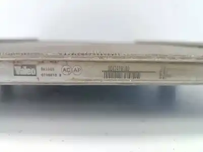 Автозапчастина б/у водяний радіатор для peugeot 307 break / sw (s1) sw pack посилання на oem iam 9647419180  