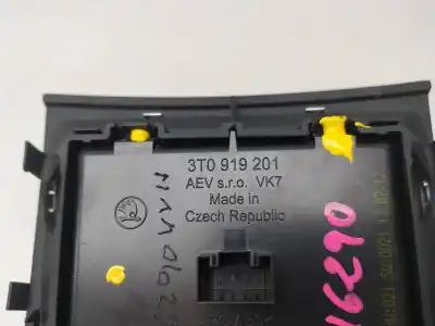 Second-hand car spare part multifunction display for skoda suberb (3t4) ambition oem iam references 3t0919201  