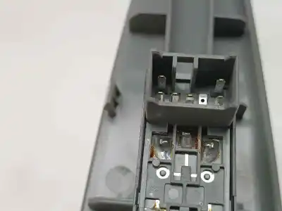 Second-hand car spare part right front power window switch for daewoo lacetti se oem iam references 612w21010  612w21010