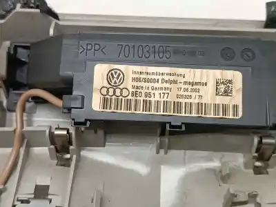 Second-hand car spare part interior light for audi a4 berlina (8e) 1.9 tdi oem iam references 8e0951177 70103105 8e0951177