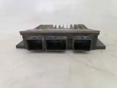 Second-hand car spare part ecu engine control for renault clio iii confort dynamique oem iam references 8200399038 8200513163 8200399038