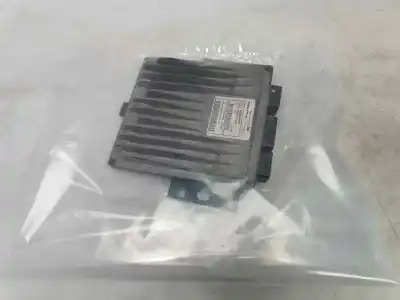 Second-hand car spare part ecu engine control for renault clio iii confort dynamique oem iam references 8200399038 8200513163 8200399038