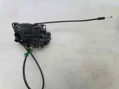 Peça sobressalente para automóvel em segunda mão fechadura da porta dianteira direita por renault clio iii confort dynamique referências oem iam 300125c