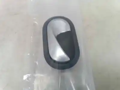 Second-hand car spare part interior left front handle for renault clio iii confort dynamique oem iam references 310579 82472gh 310579