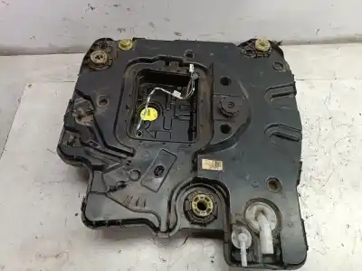 Автозапчасти б/у ТОПЛИВНЫЙ БАК за CITROEN C4 CACTUS  ссылки OEM IAM 1395558  