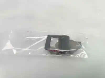 Автозапчастина б/у ліва задня внутрішня ручка для mitsubishi l 200 (k34t) 2500 td magnum посилання на oem iam mb32037  mb32037