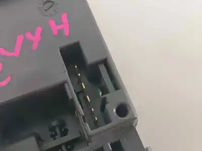 Pezzo di ricambio per auto di seconda mano comando pulito per renault clio iii pack authentique riferimenti oem iam 8201359195  8201359195