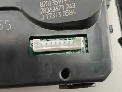Pezzo di ricambio per auto di seconda mano comando pulito per renault clio iii pack authentique riferimenti oem iam 8201359195  8201359195