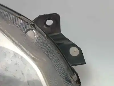 Second-hand car spare part right headlight for renault clio iii pack authentique oem iam references 7701061069  7701061069