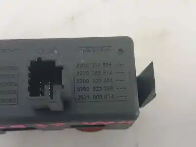 Piesă de schimb auto la mâna a doua avertizare pentru renault clio iii pack authentique referințe oem iam 8200214896  8200214896