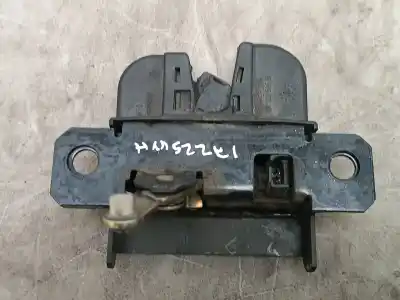 Pezzo di ricambio per auto di seconda mano BAULE / SERRATURA DEL CANCELLO per VOLKSWAGEN GOLF IV VARIANT (1J5)  Riferimenti OEM IAM   1J6827505B