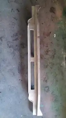 Pezzo di ricambio per auto di seconda mano paraurti anteriore per mitsubishi montero (v20/v40) 2.5 td cat riferimenti oem iam mb679567  mb679567