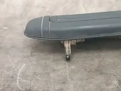 Pezzo di ricambio per auto di seconda mano maniglia esterna anteriore destra per mitsubishi montero (v20/v40) 2.5 td cat riferimenti oem iam mb669165  mb669165