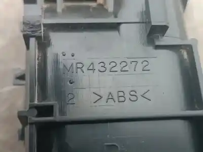 Pezzo di ricambio per auto di seconda mano maniglia interna posteriore destra per mitsubishi montero (v60/v70) 3.2 di-d avance riferimenti oem iam mr432272  mr432272