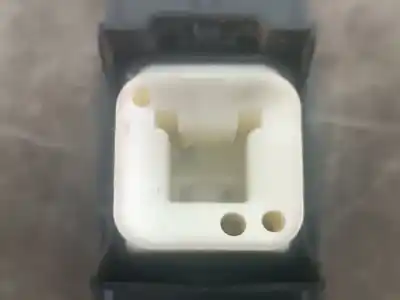 Peça sobressalente para automóvel em segunda mão botão / interruptor elevador vidro traseiro direito por mitsubishi montero (v60/v70) 3.2 di-d avance referências oem iam mr444892  mr444892