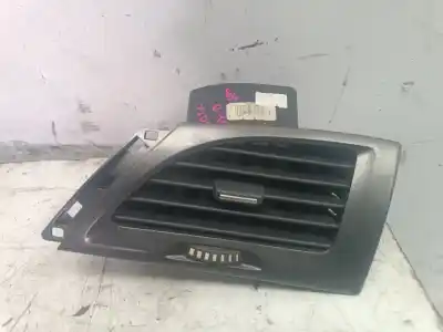 Second-hand car spare part AIR VENT for RENAULT MEGANE III BERLINA 5 P  OEM IAM references 687607741R  687607741R