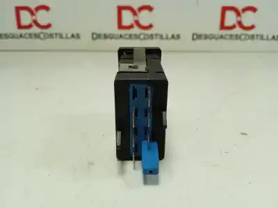 Pezzo di ricambio per auto di seconda mano interruttore per volkswagen passat b5.5 variant (3b6) 1.9 tdi riferimenti oem iam 3b0963564d  3b0963564d