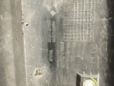 Peça sobressalente para automóvel em segunda mão embaladeira lateral por citroen c3 hdi 70 furio referências oem iam 7010r3  