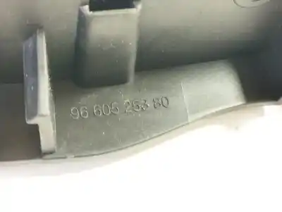 Peça sobressalente para automóvel em segunda mão puxador interior traseiro direito por peugeot 308 sport referências oem iam 9660525380