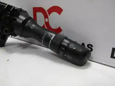 Peça sobressalente para automóvel em segunda mão comutador de limpa vidros por toyota auris active referências oem iam 17f003 17f144 0241117f582