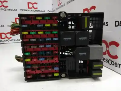 Second-hand car spare part fuse box unit for ford fiesta (cbk) sport oem iam references 2s6t14a073ac 1355851 / 1355852 5s5t14401kc / 4s5t17k400cd / 5s5t14401kc