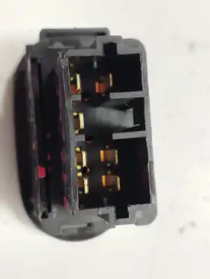 Peça sobressalente para automóvel em segunda mão botão / interruptor elevador vidro dianteiro direito por citroen c3 hdi 70 furio referências oem iam 6554qx  