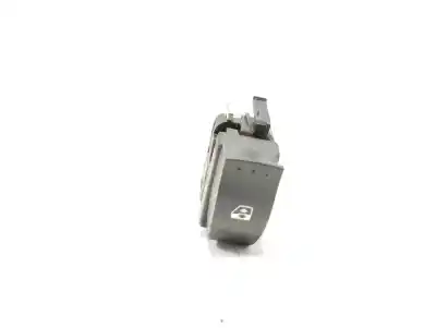 Second-hand car spare part right front power window switch for renault clio ii fase ii (b/cb0) campus oem iam references 26488  