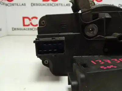 Second-hand car spare part left front door lock for opel meriva cosmo oem iam references   