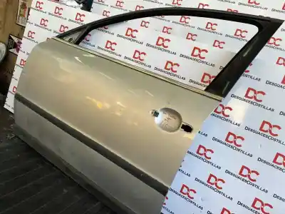 İkinci el araba yedek parçası Sol ön Kapi için VOLKSWAGEN PASSAT BERLINA (3B3) Advance OEM IAM referansları 3B4831051BE  