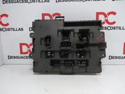 Peça sobressalente para automóvel em segunda mão caixa de fusíveis e relés por bmw serie 1 berlina (e81/e87) 118d referências oem iam 911944502 18231000000a / 58141810 / 6114 / 9119445210507 / 10688710 