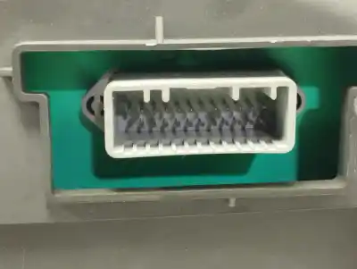 Second-hand car spare part dashboard for renault clio iii pack authentique oem iam references 8200761861n  