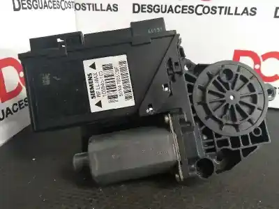 Pezzo di ricambio per auto di seconda mano Motore Alzacristalli Anteriore Destro per AUDI A4 AVANT (8E) 1.9 TDI Riferimenti OEM IAM 0130821764 5WK4 7005 CBF 105845103